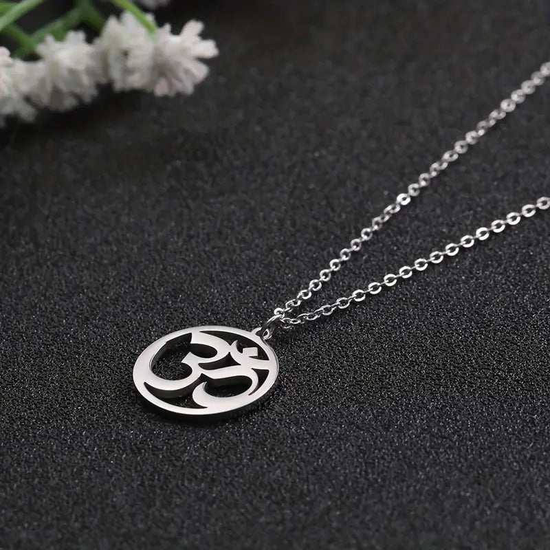 Round Hindu Aum Pendant Necklace – Stainless Steel Design in Gold & Silver