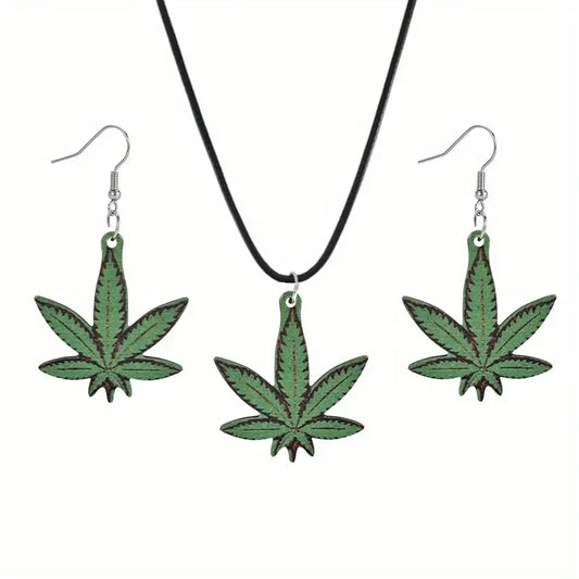 Wooden Weed Leaf Jewelry Set – Natural-Inspired Necklace & Earrings