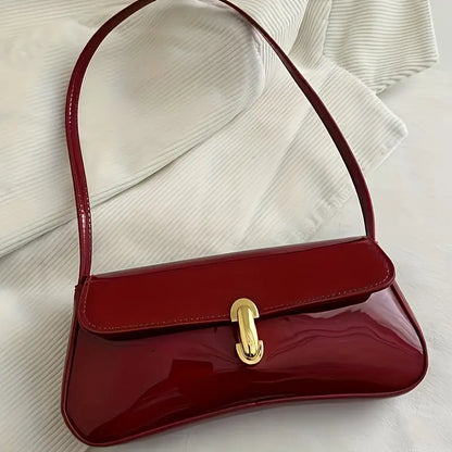 Women’s Gloss Handbag with Lock Closure – Classic Design for Chic Everyday Elegance